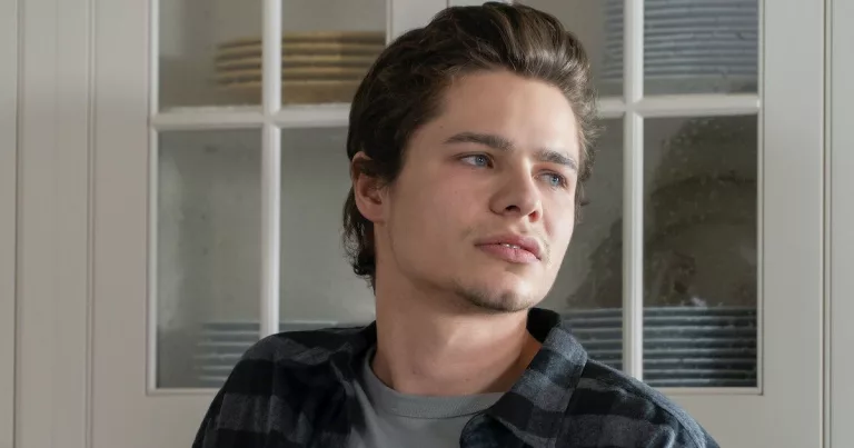 Toby Wallace Girlfriend: Is He Dating Co-star In 2023?