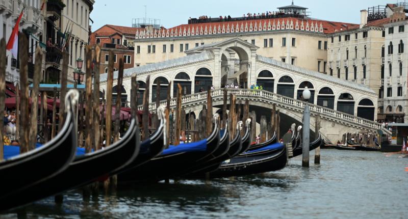 Venice gondola filled with tourists capsizes after selfie-snapping passengers refuse to sit down