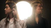 6 Secret Signs Someone Is Thinking of You, According to an Intuitive Psychic
