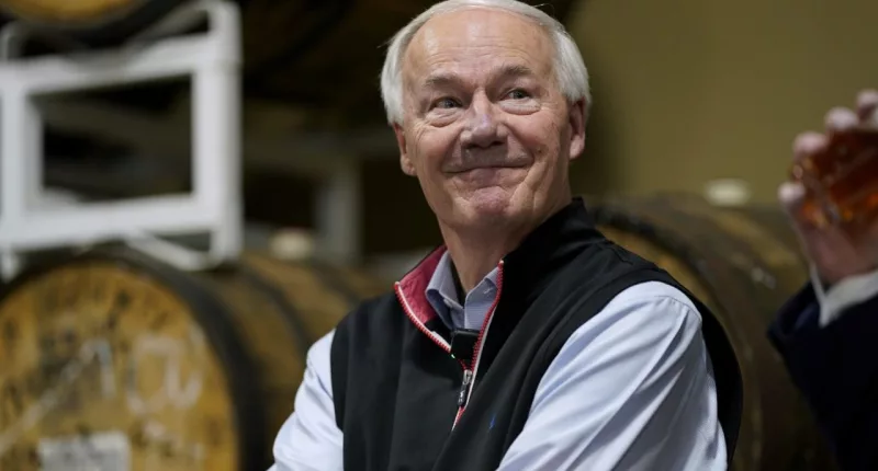 Asa Hutchinson endorses Nikki Haley before New Hampshire primary