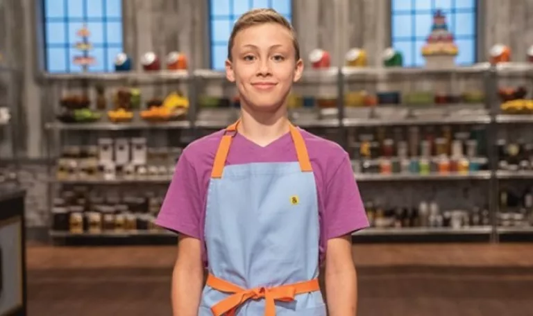 Davis Sams Age And Wikipedia: How Old Is Kids Baking Cast?