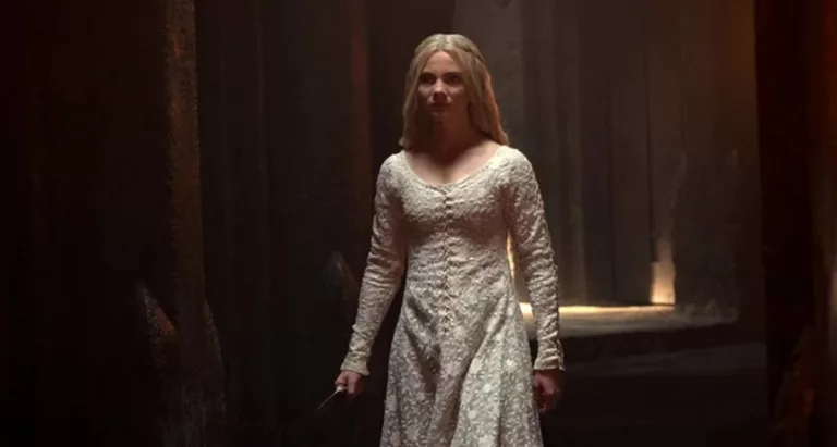 Freya Allan Siblings, Does She Have A Sister? Parents