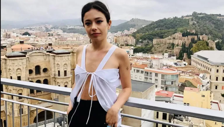 Is Anna Castillo Bisexual Or Lesbian? Gender And Sexuality