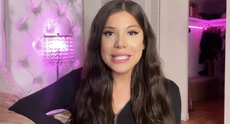 Is Blaire White Trans? Gender Sexuality And Dating Life - NewsFinale