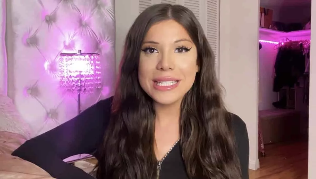 Is Blaire White Trans? Gender Sexuality And Dating Life - NewsFinale