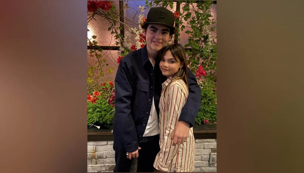 Ariana Greenblatt twin