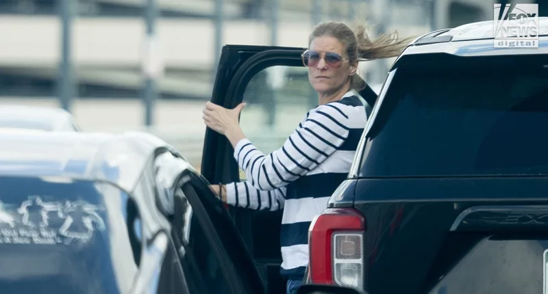 Michelle Troconis, suspect in Jennifer Dulos murder cover-up, seen shuttling people to airport during trial