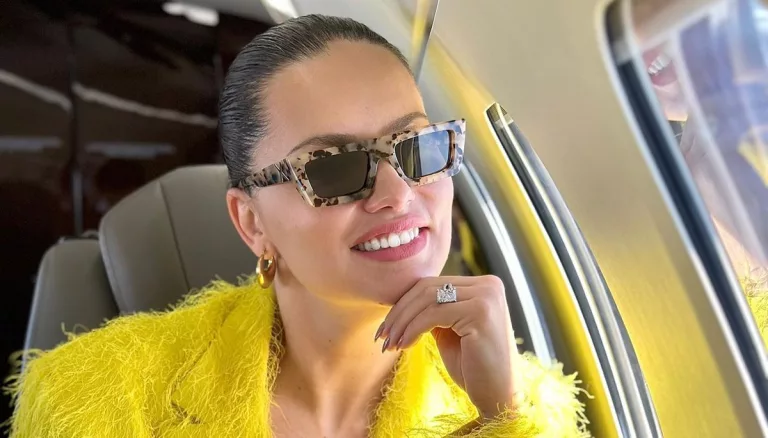 Model Adriana Lima At 16: How The Supermodel’s Career Began