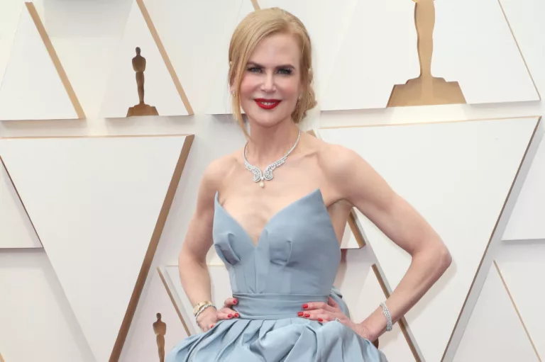 Nicole Kidman ‘ate alone in her hotel room’ on the night she won an Oscar: ‘I was struggling!’