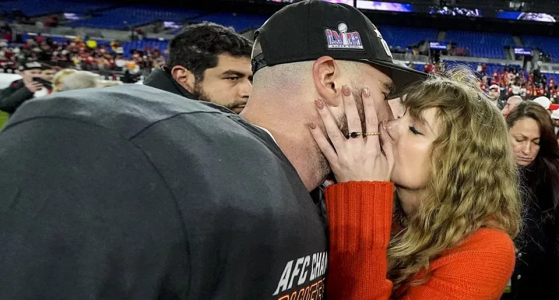 Travis Kelce declares his love to Taylor Swift for the first time