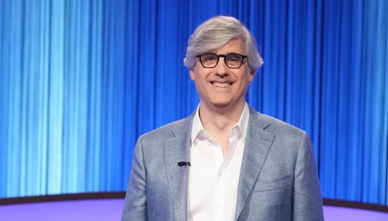 Who Are Mo Rocca Brother Frank And Larry? Siblings & Parents