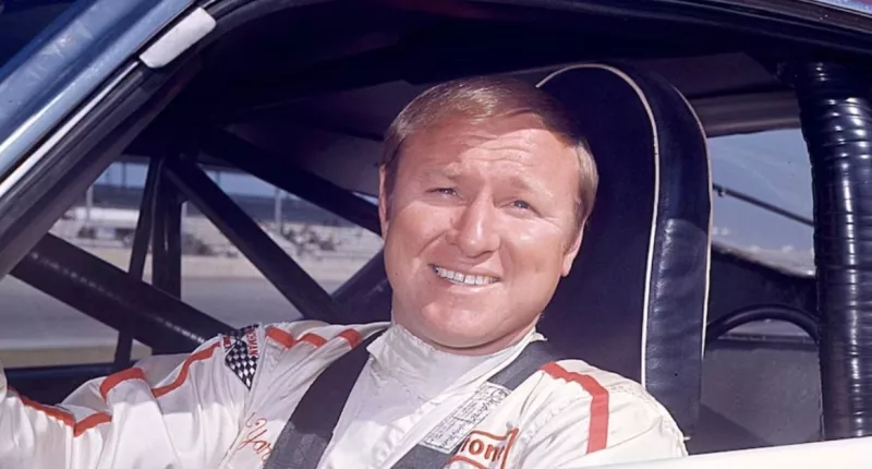 Cale Yarborough Wife