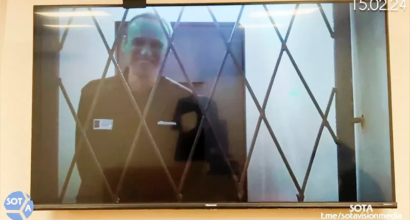 Alexei Navalny seen grinning, laughing in courtroom video a day before his death: video