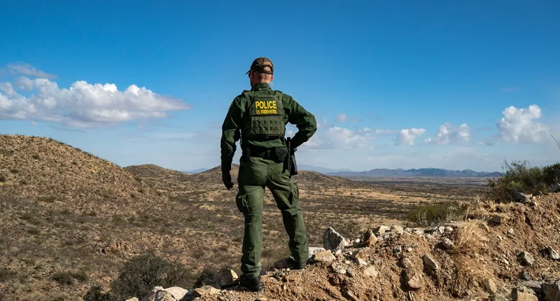 Arizona US Border Patrol agent struck by vehicle during police chase