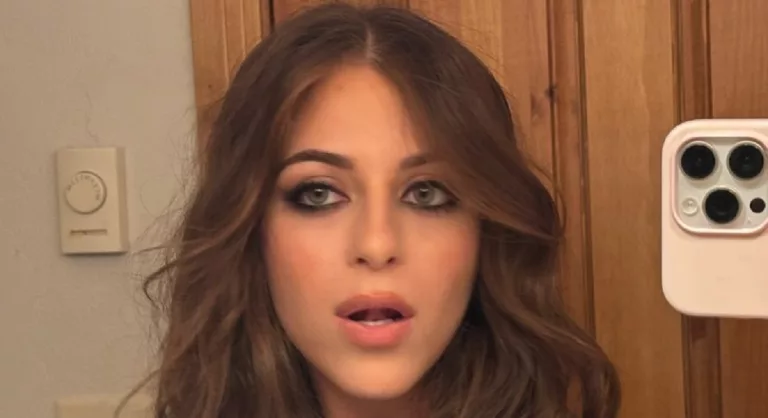 Baby Ariel Siblings: 5 Sister And 1 Brother Details