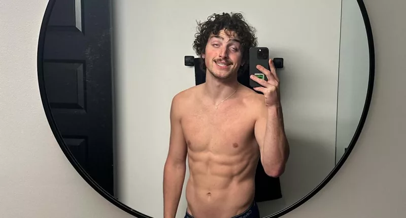 Benson Boone Brother