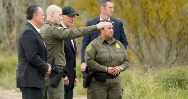 Biden meets border agents at Rio Grande in Trump migration face off