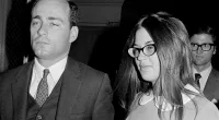 Barbara Hoyt arrives to court with her lawyer