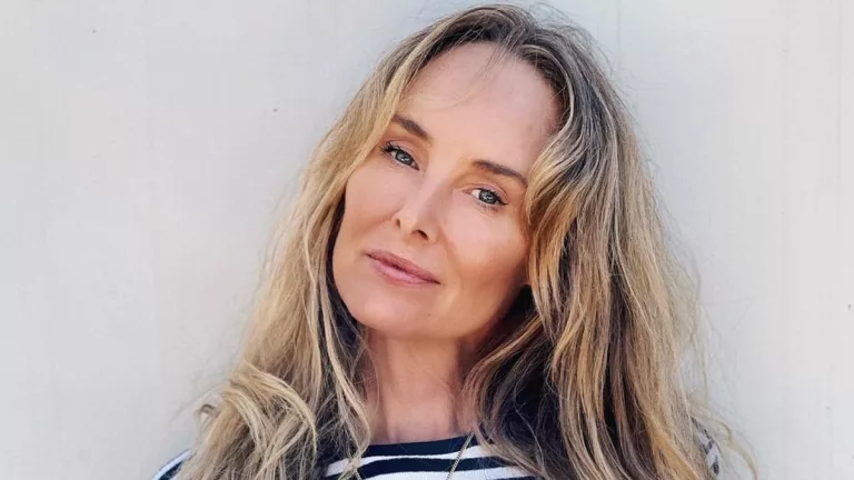 Chynna Phillips Parents Michelle And John, Childhood