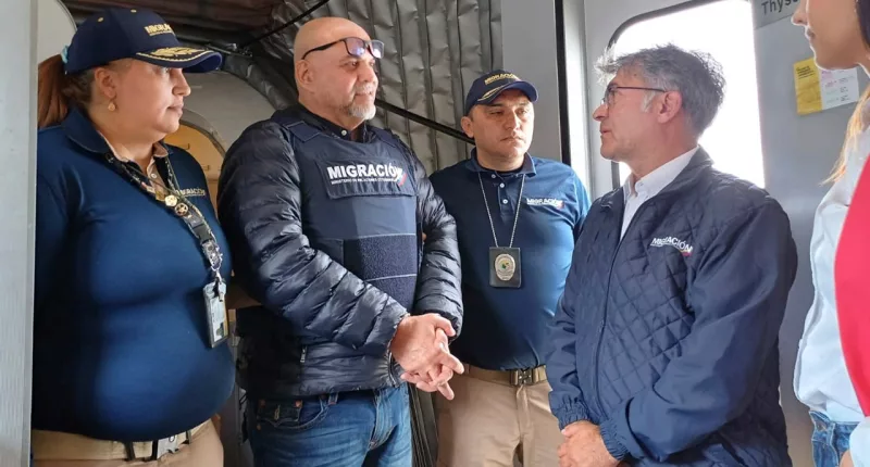 Colombian warlord involved in hundreds of murders deported after serving drug sentence in the US