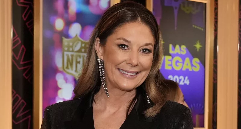 EXCLUSIVE: Taylor Swift 'fits right in' with Chiefs, says Mahomes' mom