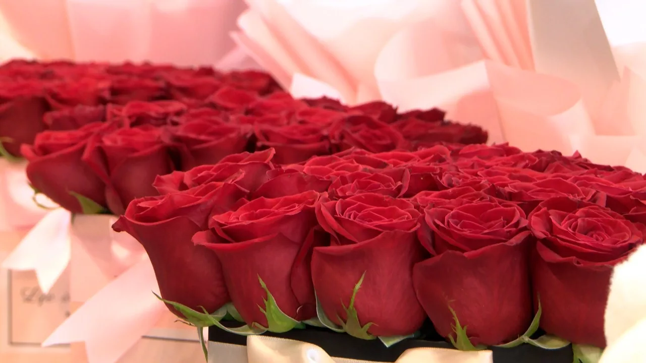 El Paso florist facing challenges with economy, inflation this Valentine's season