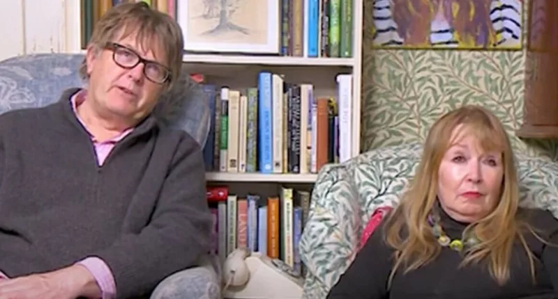 Gogglebox's Giles and Mary divide Channel 4 viewers as couple 'show their true colours'