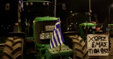 Greek farmers’ protest heads for Athens