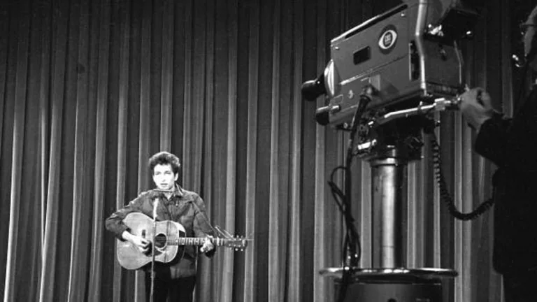 Is Bob Dylan Autistic? Illness And Health Update 2024