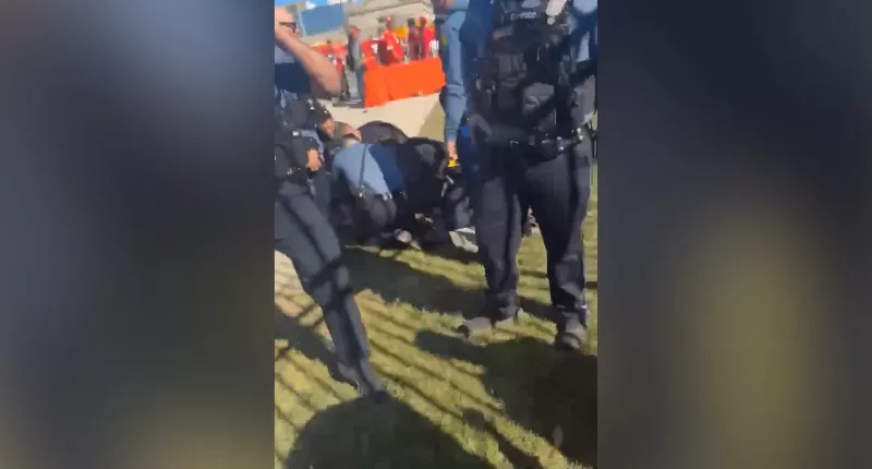 Kansas City Chiefs fans tackle man they suspected opened fire during Super Bowl parade: 'I got the gun'