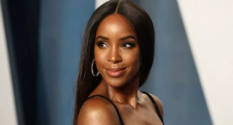 Kelly Rowland Sister