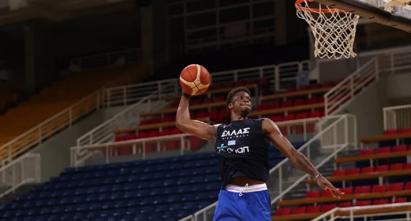 Kostas Antetokounmpo girlfriend