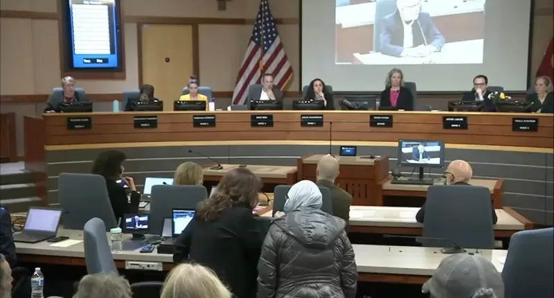 Lakewood, Colorado, residents urge city council not to help neighboring Denver with migrant crisis
