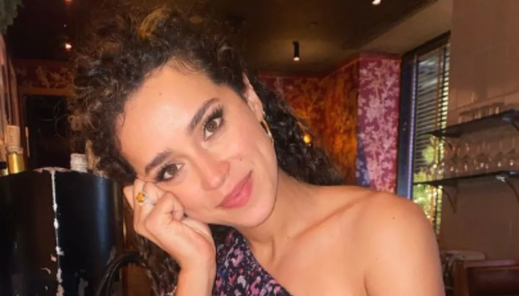 Madison Alworth nationality