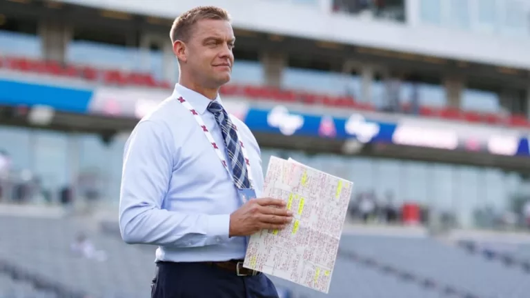 Meet Brock Huard Wife Molly Hills, Children And Age Gap