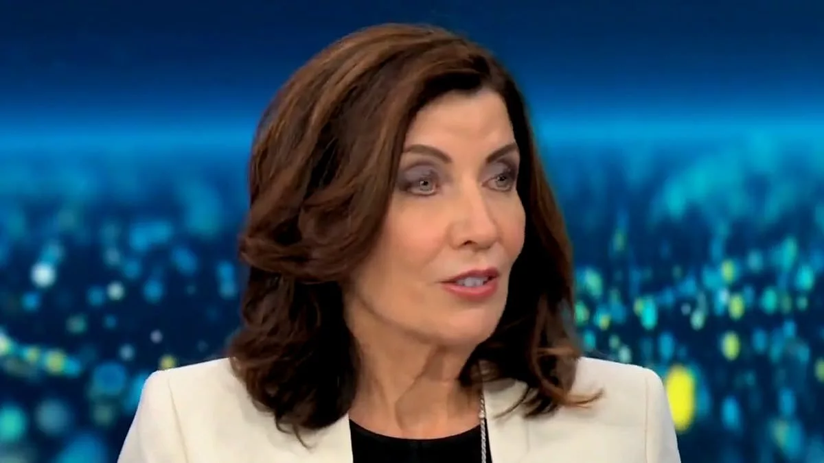 NY Gov. Kathy Hochul suggests DEPORTING migrants who beat cops