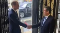 Prince William visits synagogue after pulling out of memorial service