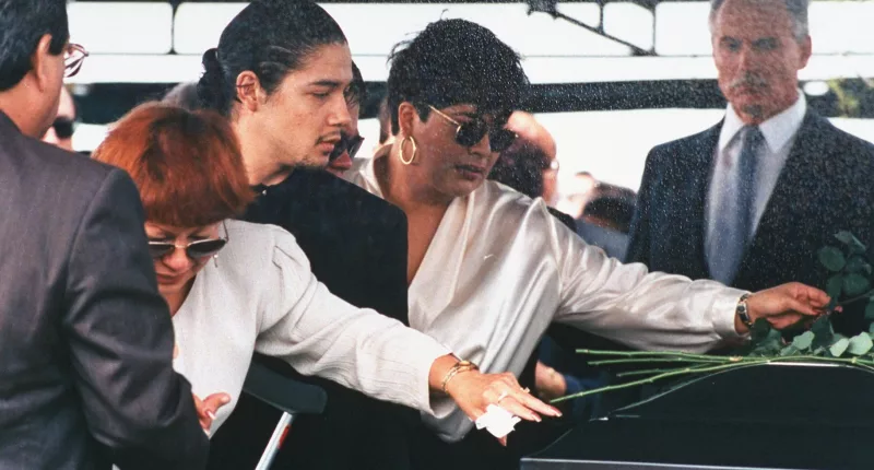 Revisiting Selena Quintanilla's Shocking Murder and How Her Fans Mourned