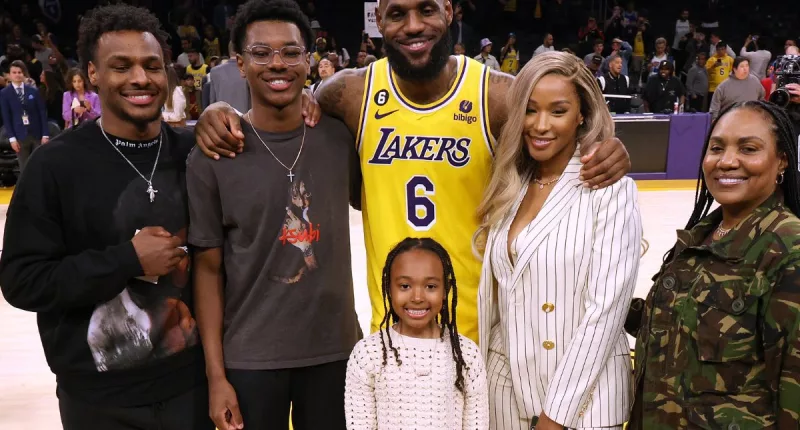 Savannah James Pregnant With LeBron’s 4th Child? The Latest On Their Kids