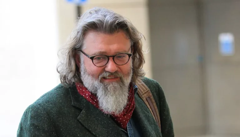 Si King’s Wealth: Exploring His Career and Earnings