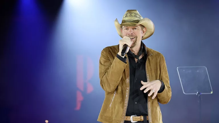 Was Toby Keith Married To Faith Hill? Love Life Explored