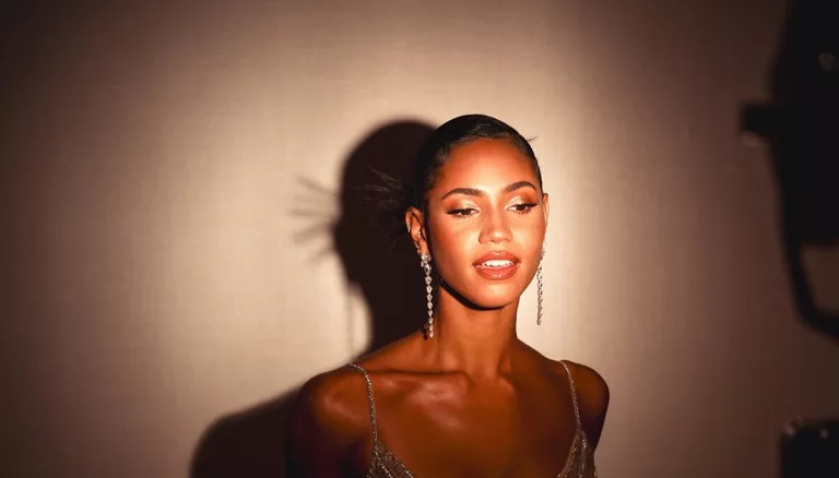 Who Are Vick Hope Brother And Sister?