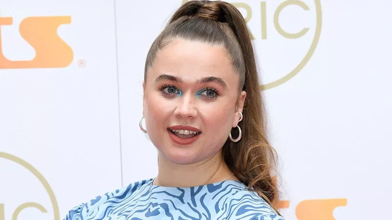 Who Is Megan Cusack Husband? Family Age And Wiki