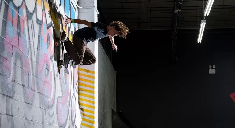 Who Is Peyton Caples? Curren Caples Sister And Age Gap