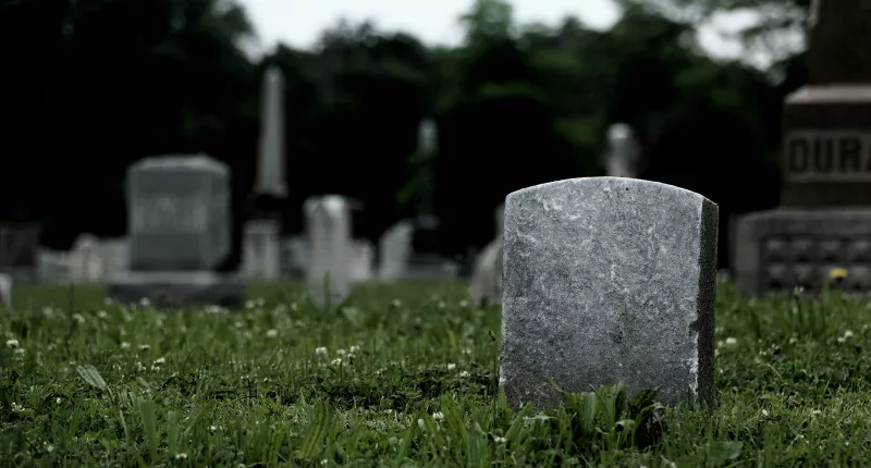 "Peeping Tom" Hides Estranged Wife’s Body in Cemetery After Mysterious Murder