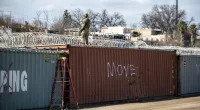 Alito extends pause on Texas law allowing state arrests of migrants
