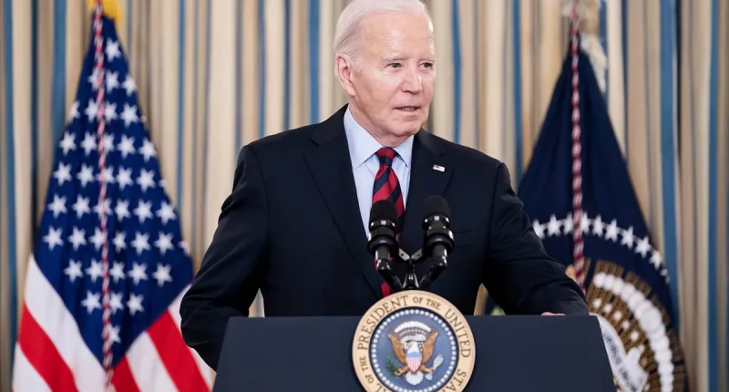 Biden wins 12 STATES in Super Tuesday sweep