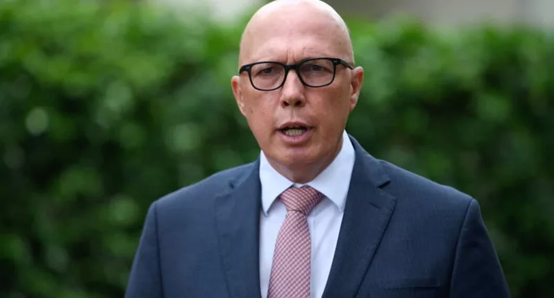 Calls to name 'traitor' politician grow as Peter Dutton 'puts money' on ex-Labor MP