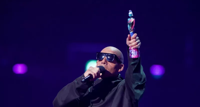 Casisdead Illness And Health 2024: Is His Face Real Or Mask?