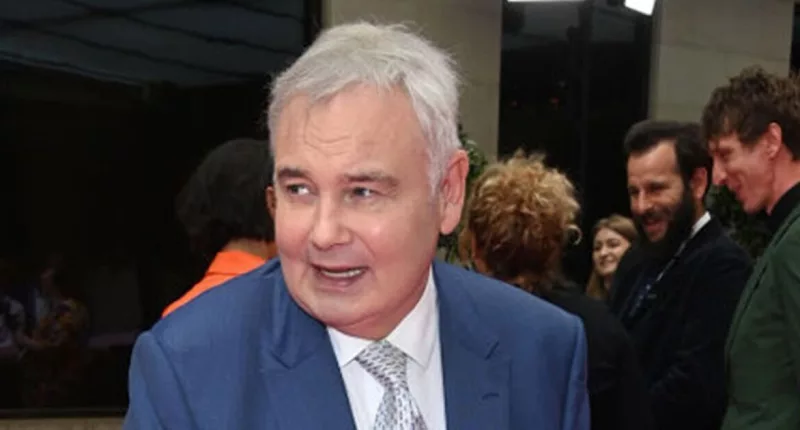 Eamonn Holmes' appearance sparks reaction as he's seen out with grandchildren